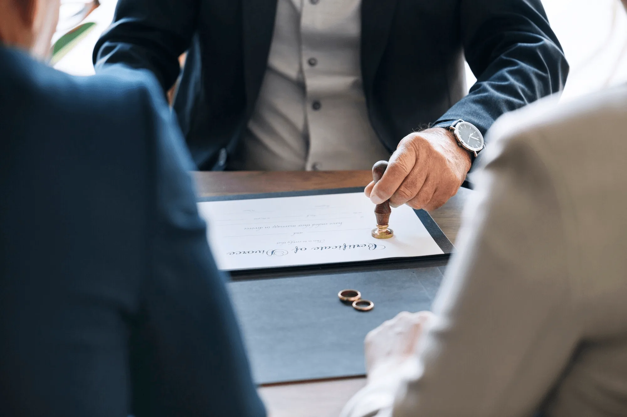 When Should You Speak With a Divorce Modification Lawyer in Agoura Hills?