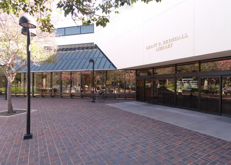 Grant R. Brimhall Library in Thousand Oaks, California